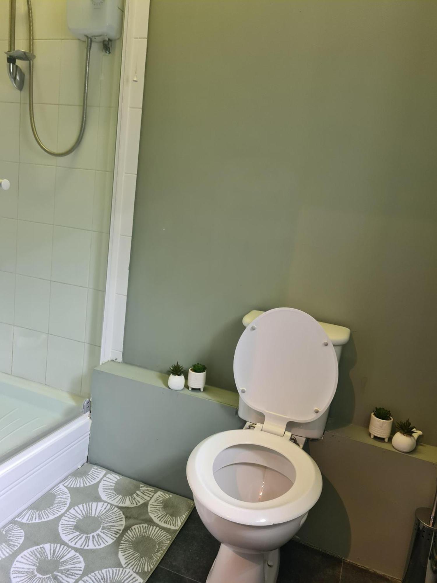 Hen House Hotel Cannock Room photo